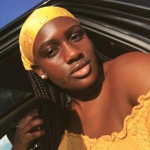 Meet your Posher, Racquel